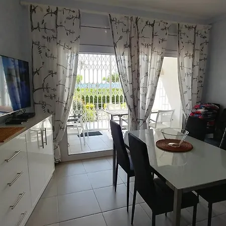 Oasis B3 * Rosas